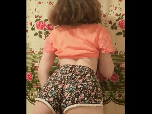 ❤️ Nena jove sexy despullant-se els pantalons curts davant la càmera ☑ Porno anal al ca.hentaizm.ru ❌️